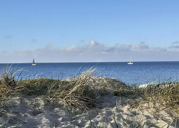 Balkonwohnung Roter 公寓 *